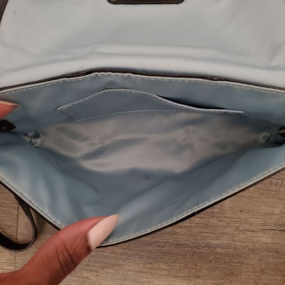 Coach Wristlet Women's Small Black Patent Leather Gold Hardware - Picture 7 of 8